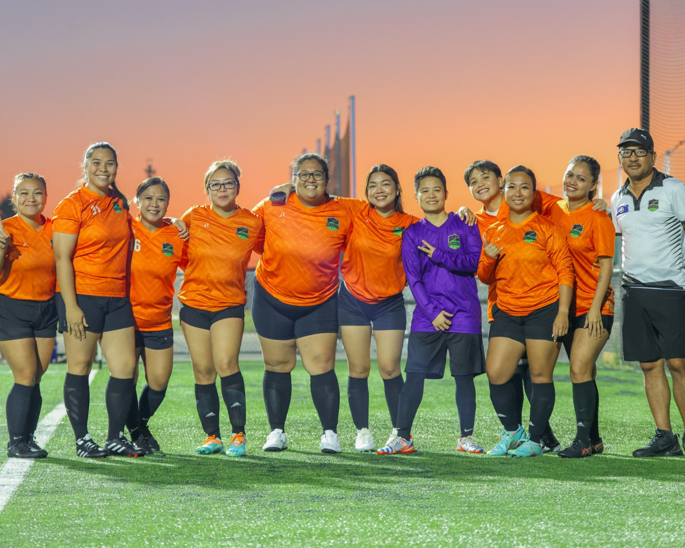 Kanoa Women's Team in action